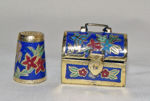 Picture of Thimble flowers with case